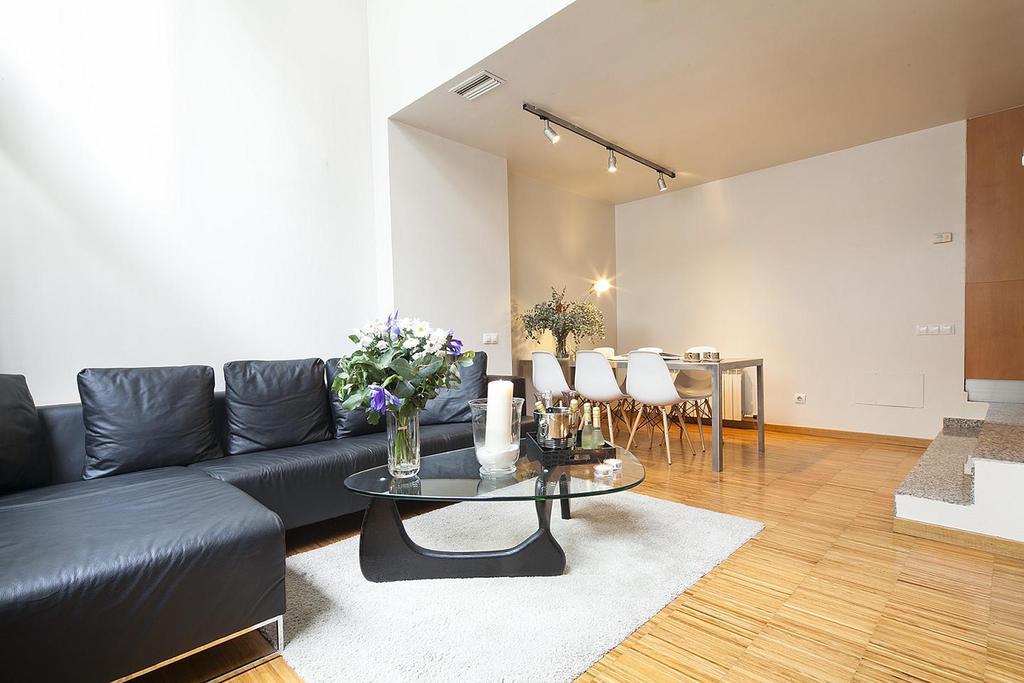 My Space Barcelona Park Gueell Apartments Exterior photo