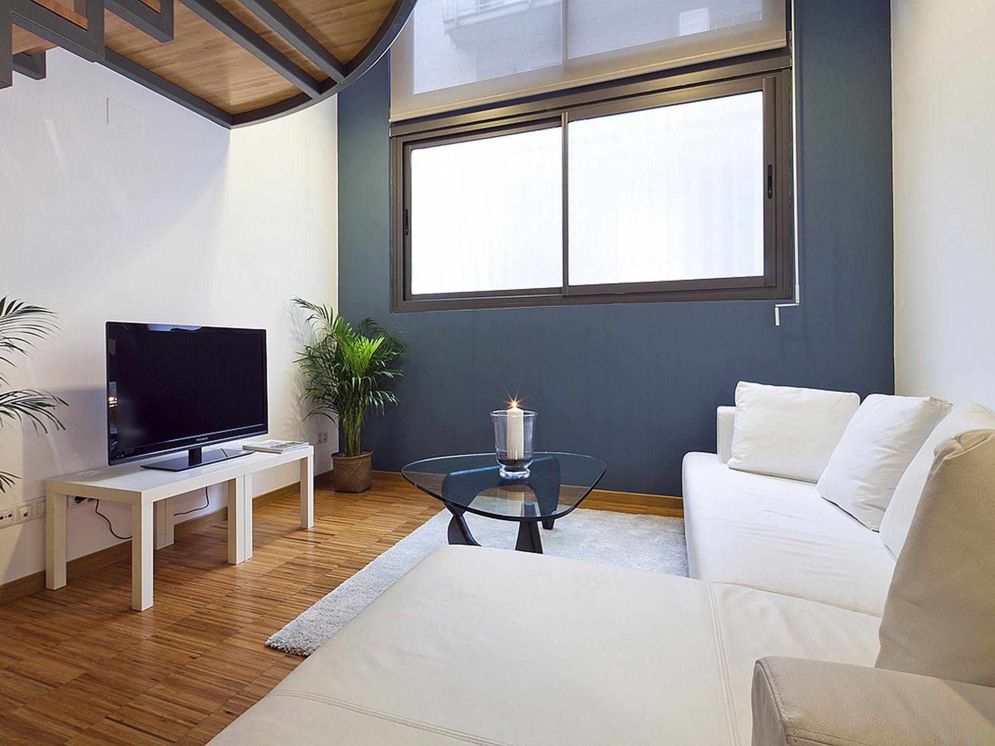 My Space Barcelona Park Gueell Apartments Exterior photo