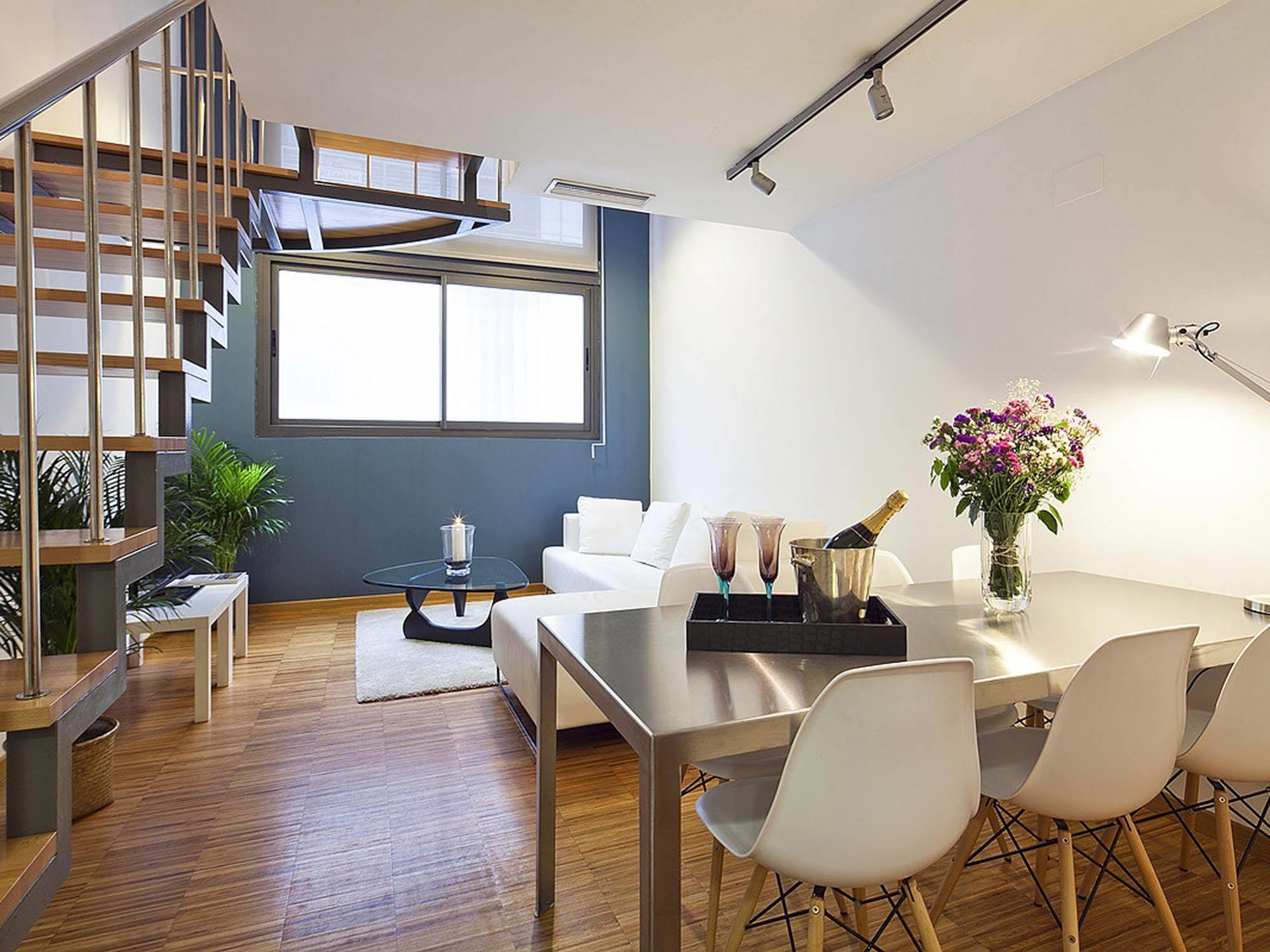 My Space Barcelona Park Gueell Apartments Exterior photo