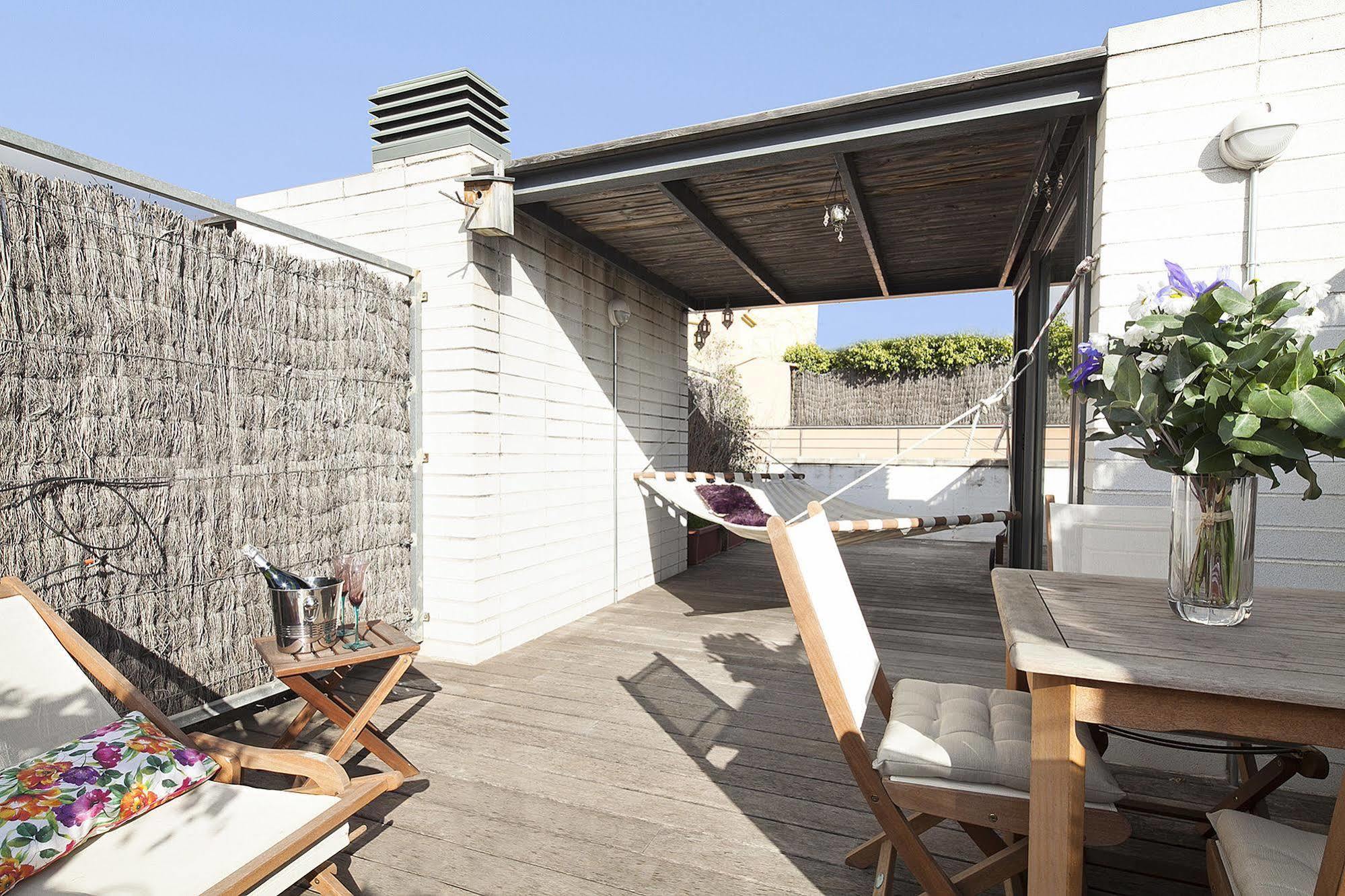 My Space Barcelona Park Gueell Apartments Exterior photo