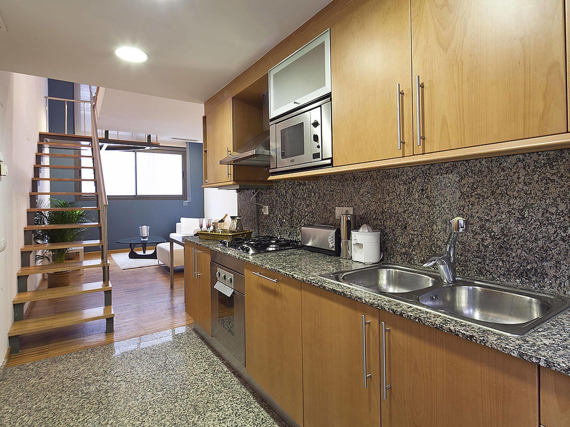 My Space Barcelona Park Gueell Apartments Exterior photo