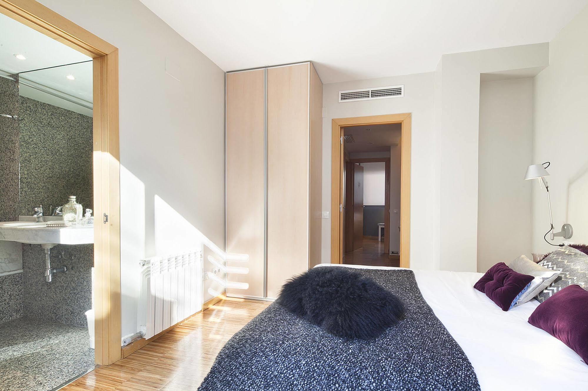 My Space Barcelona Park Gueell Apartments Exterior photo